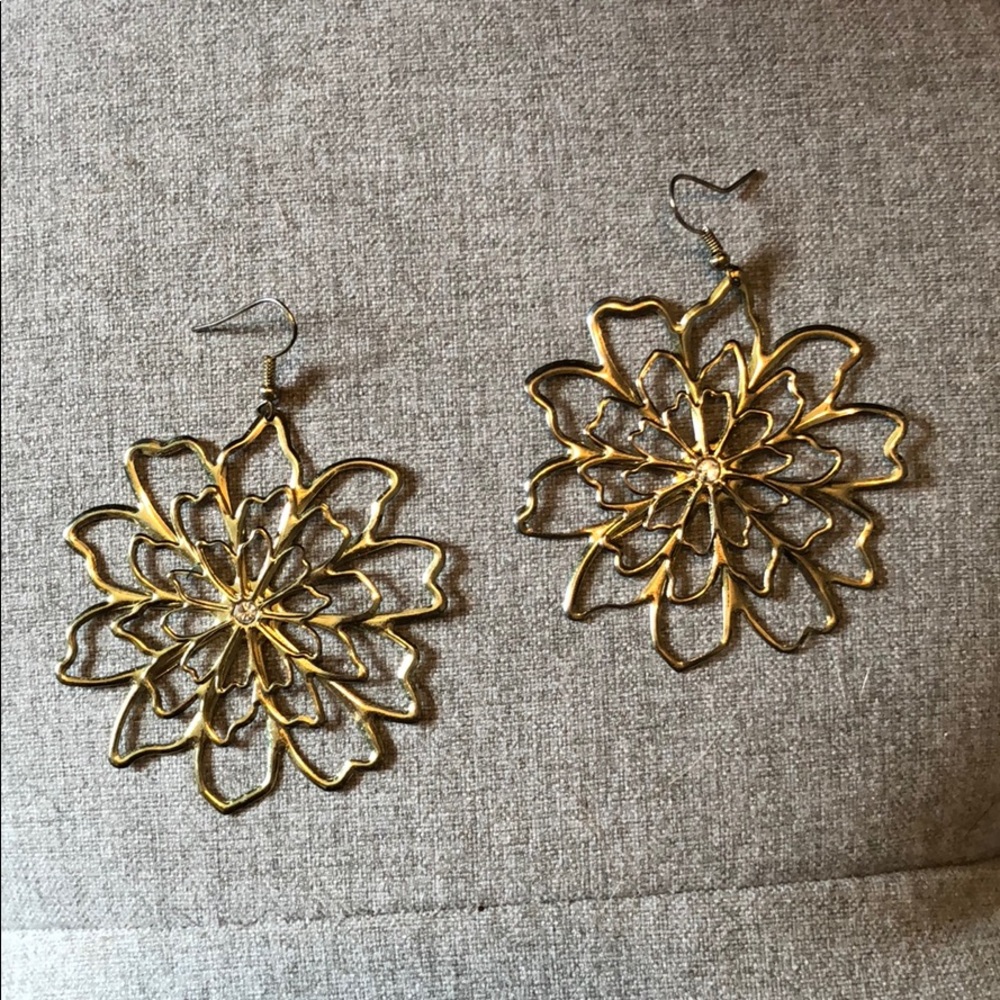 Flower earrings
